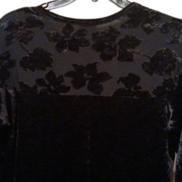 DONNA Black Velvet Floral Burnout Accented Top 90's Goth Vamp  Size L - Picture 6 of 6